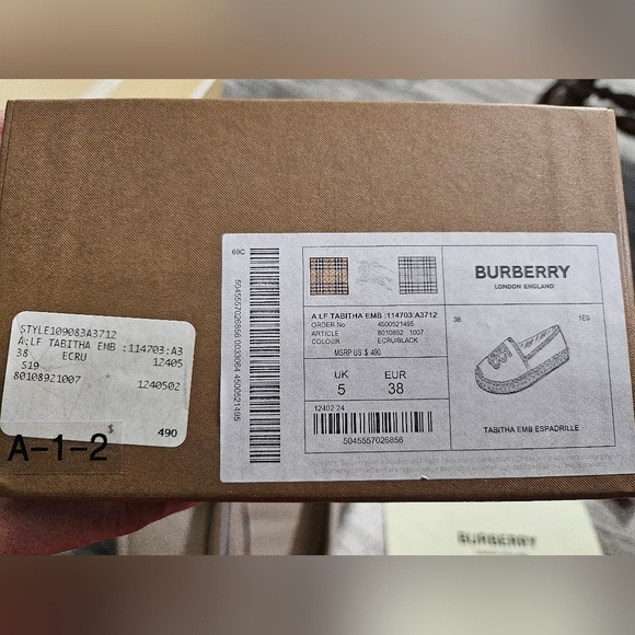 Burberry Tabitha Logo Espadrille Flats - Picture 6 of 9